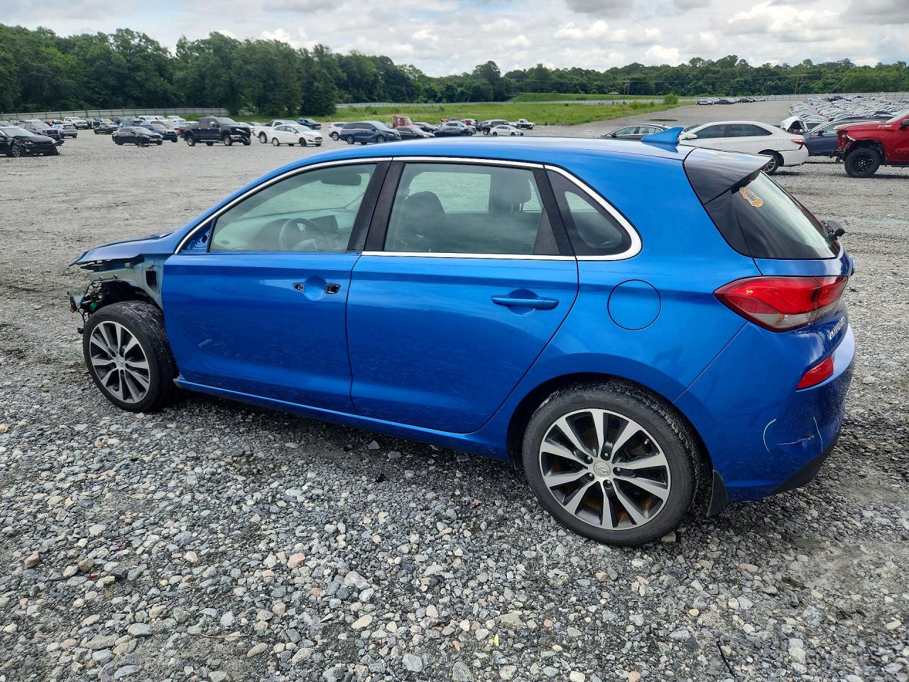 KMHH35LE1JU022237 · 2018 HYUNDAI ELANTRA GT · 2/13