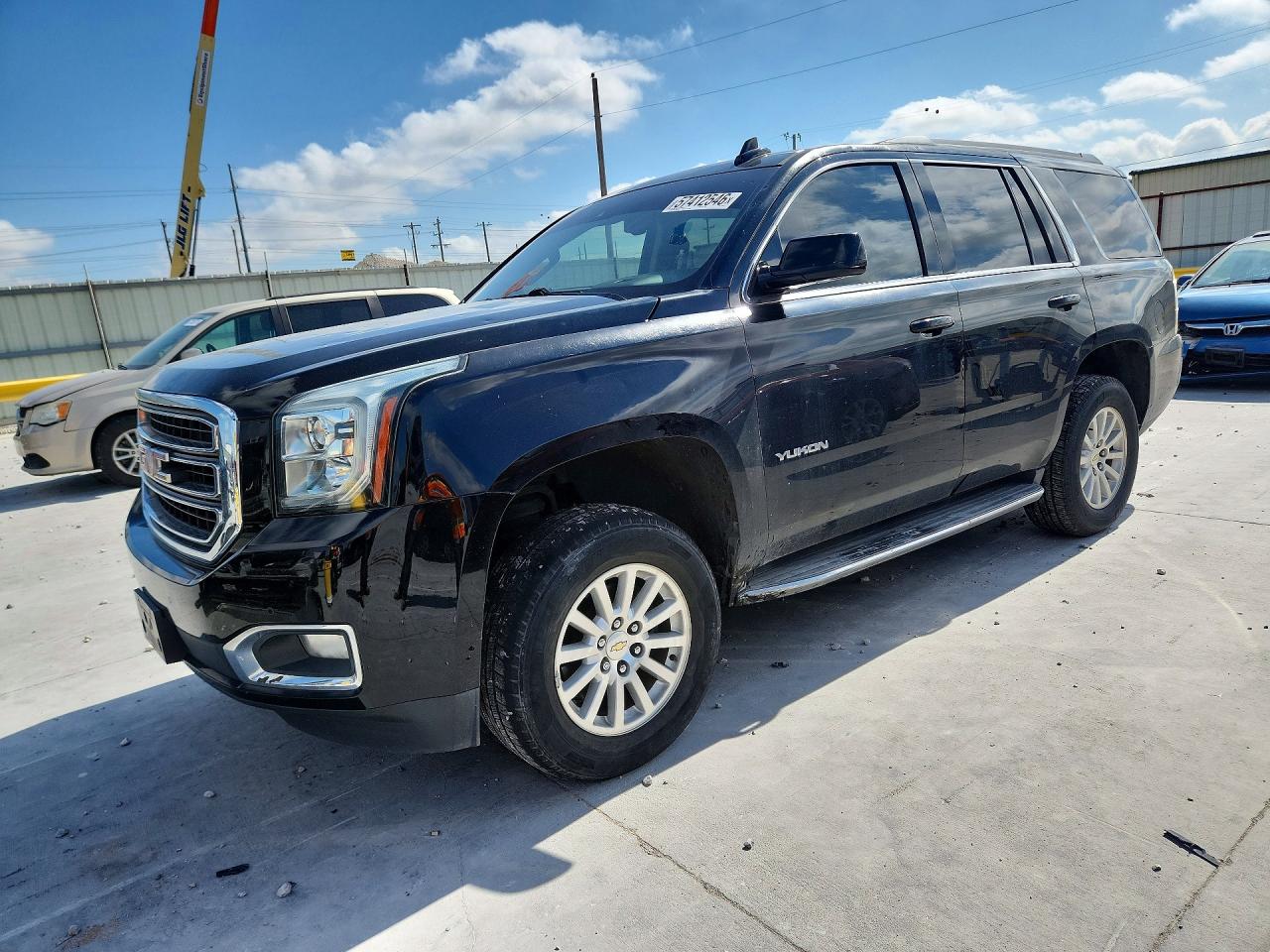 1GKS1BKC9HR195343 · 2017 GMC YUKON