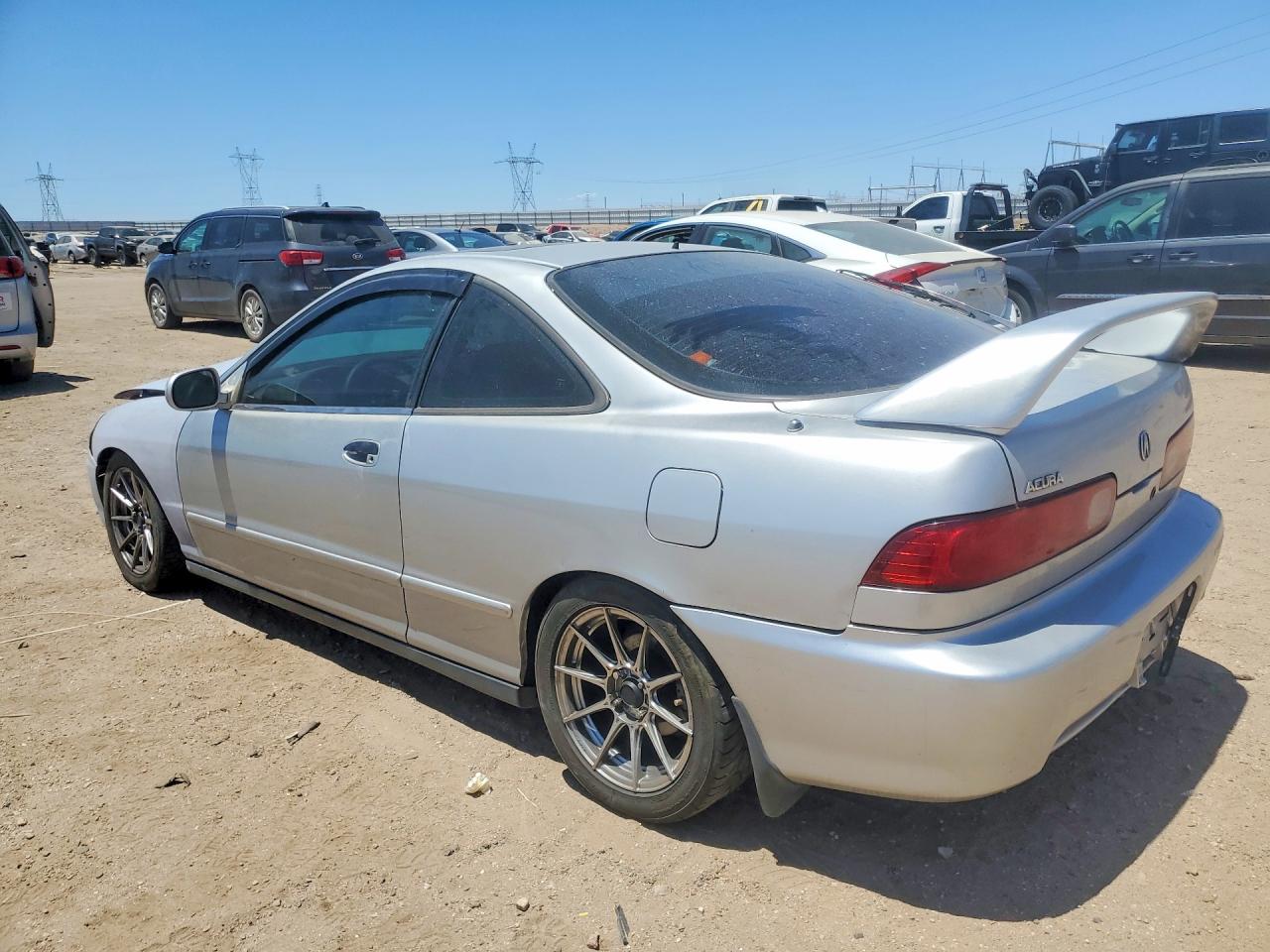JH4DC4463YS009532 · 2000 ACURA INTEGRA · 2/12