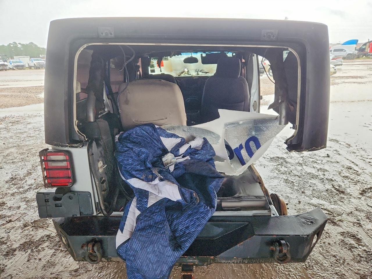 1C4BJWDG8EL238894 · 2014 JEEP WRANGLER UNLIMITED · 6/13