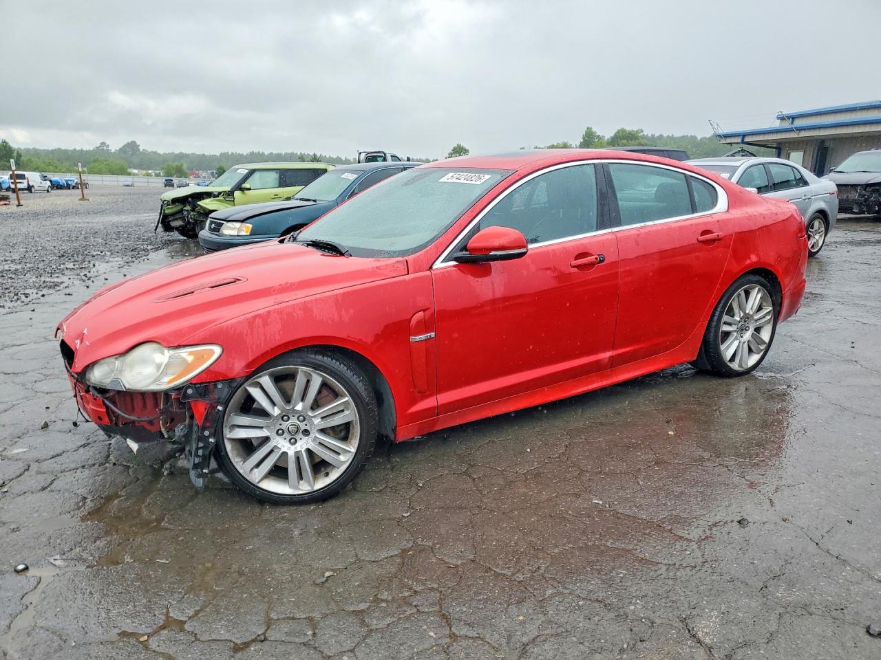 SAJWA0JC5BMR95582 · 2011 JAGUAR XF