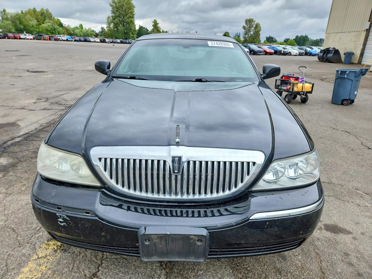 2LNHM82V99X603523 · 2009 LINCOLN TOWN CAR · 5/12