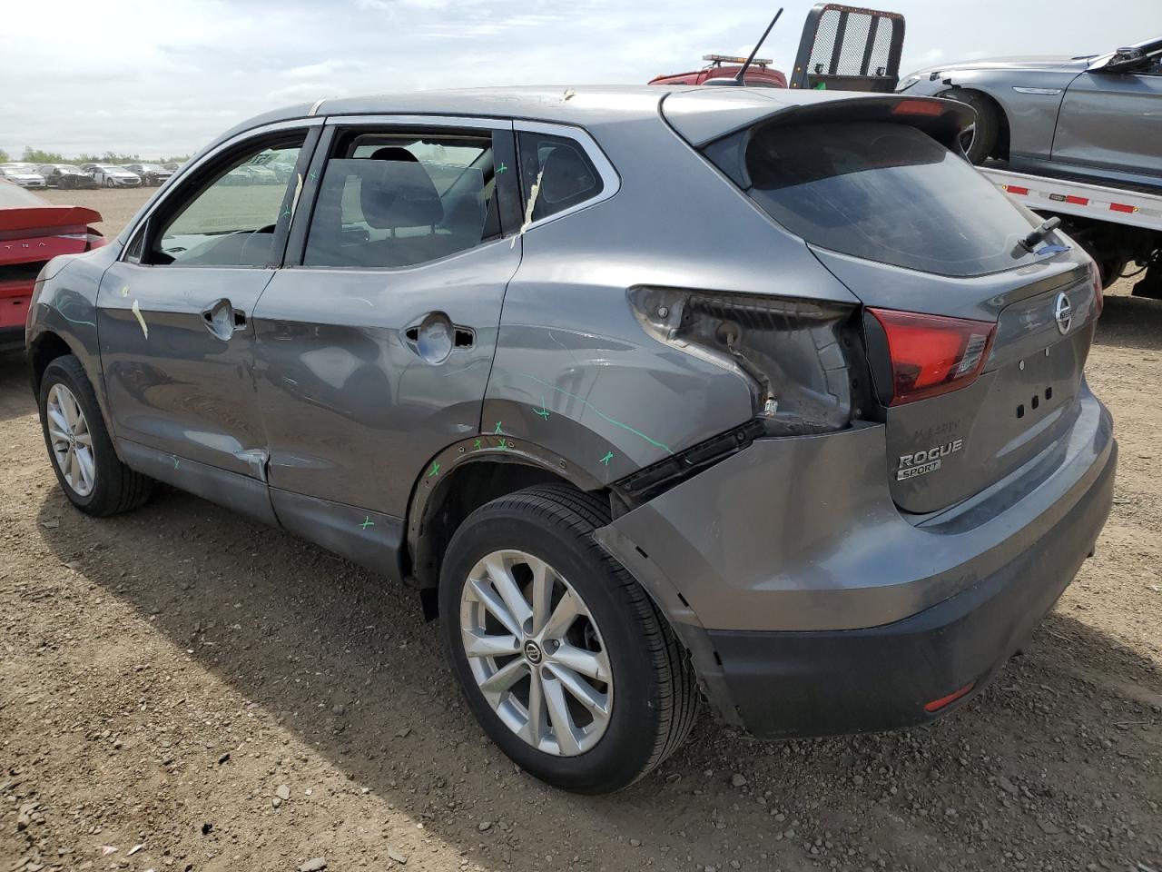 JN1BJ1CP5KW524736 · 2019 NISSAN ROGUE SPORT S · 2/13