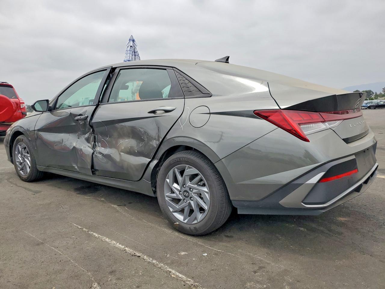 KMHLM4DJ8SU129865 · 2025 HYUNDAI ELANTRA HYBRID · 2/13