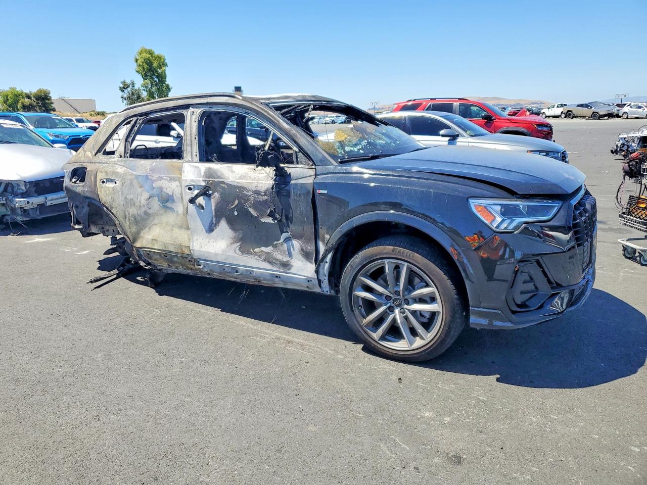 WA1EECF32R1042665 · 2024 AUDI Q3 · 4/11