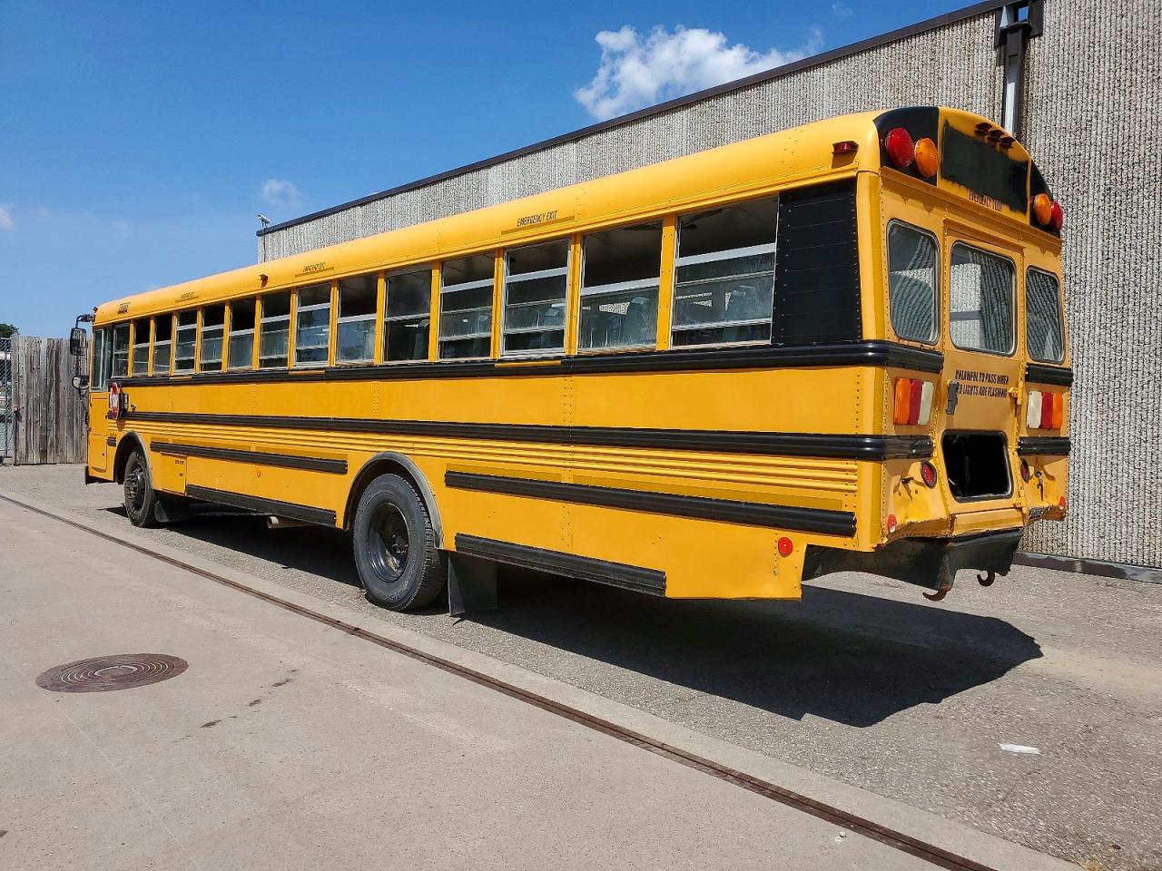 1T88T9E26D1157880 · 2013 THOMAS SCHOOL BUS · 3/10