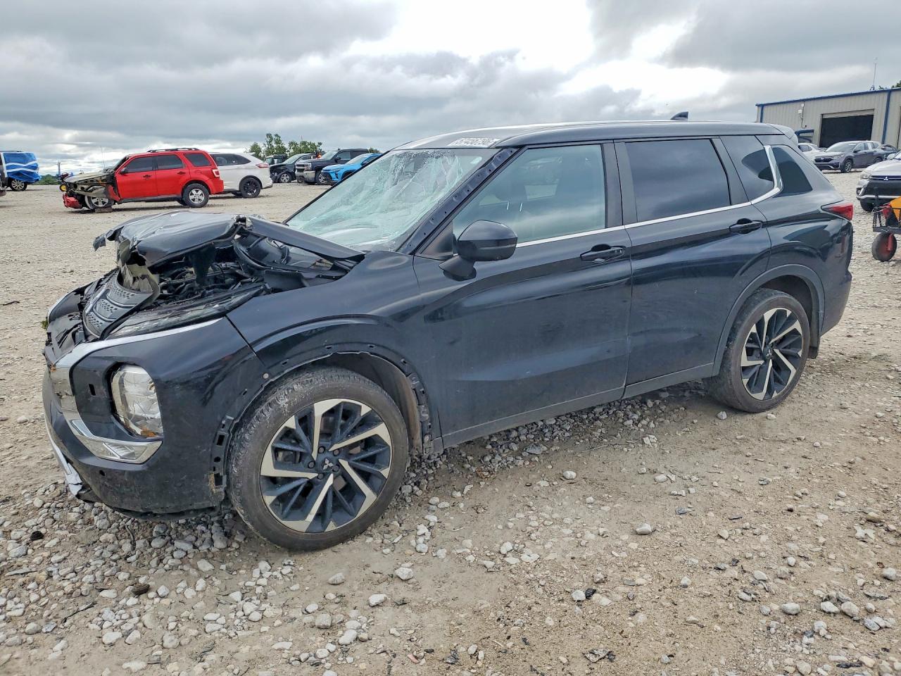 JA4J4UA84NZ017952 · 2022 MITSUBISHI OUTLANDER