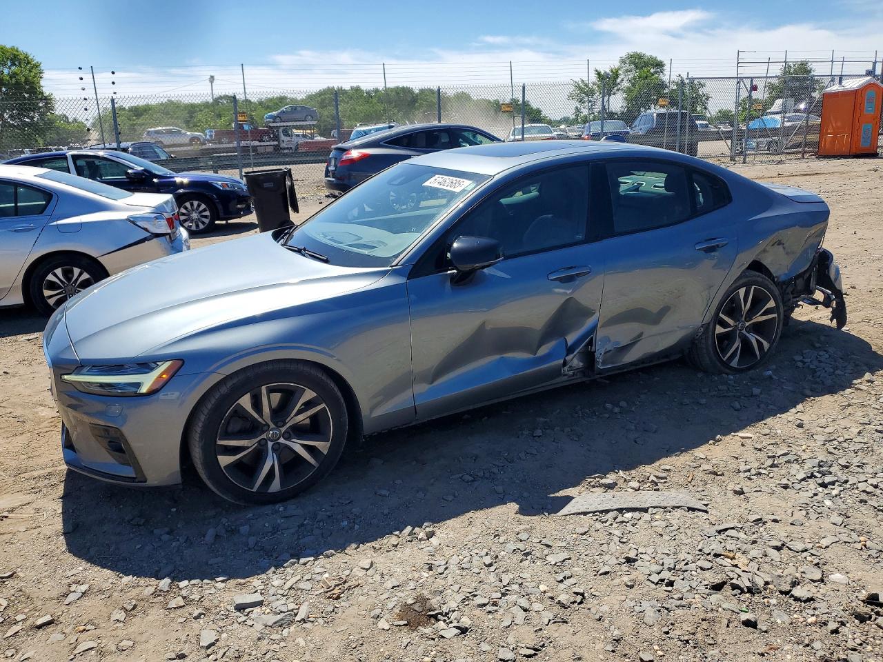 7JRA22TM1KG018012 · 2019 VOLVO S60