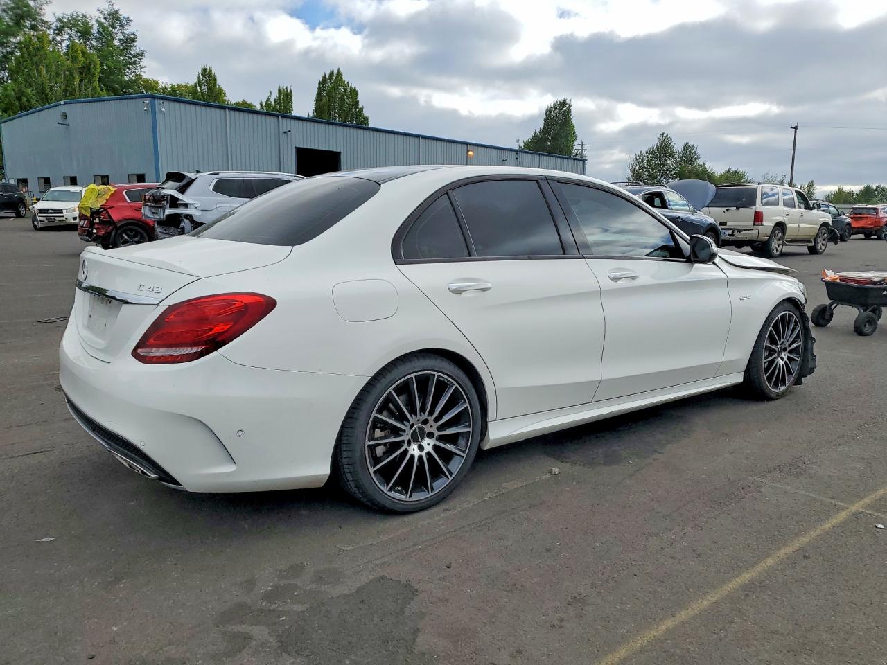 55SWF6EB4HU194727 · 2017 MERCEDES-BENZ C · 3/13