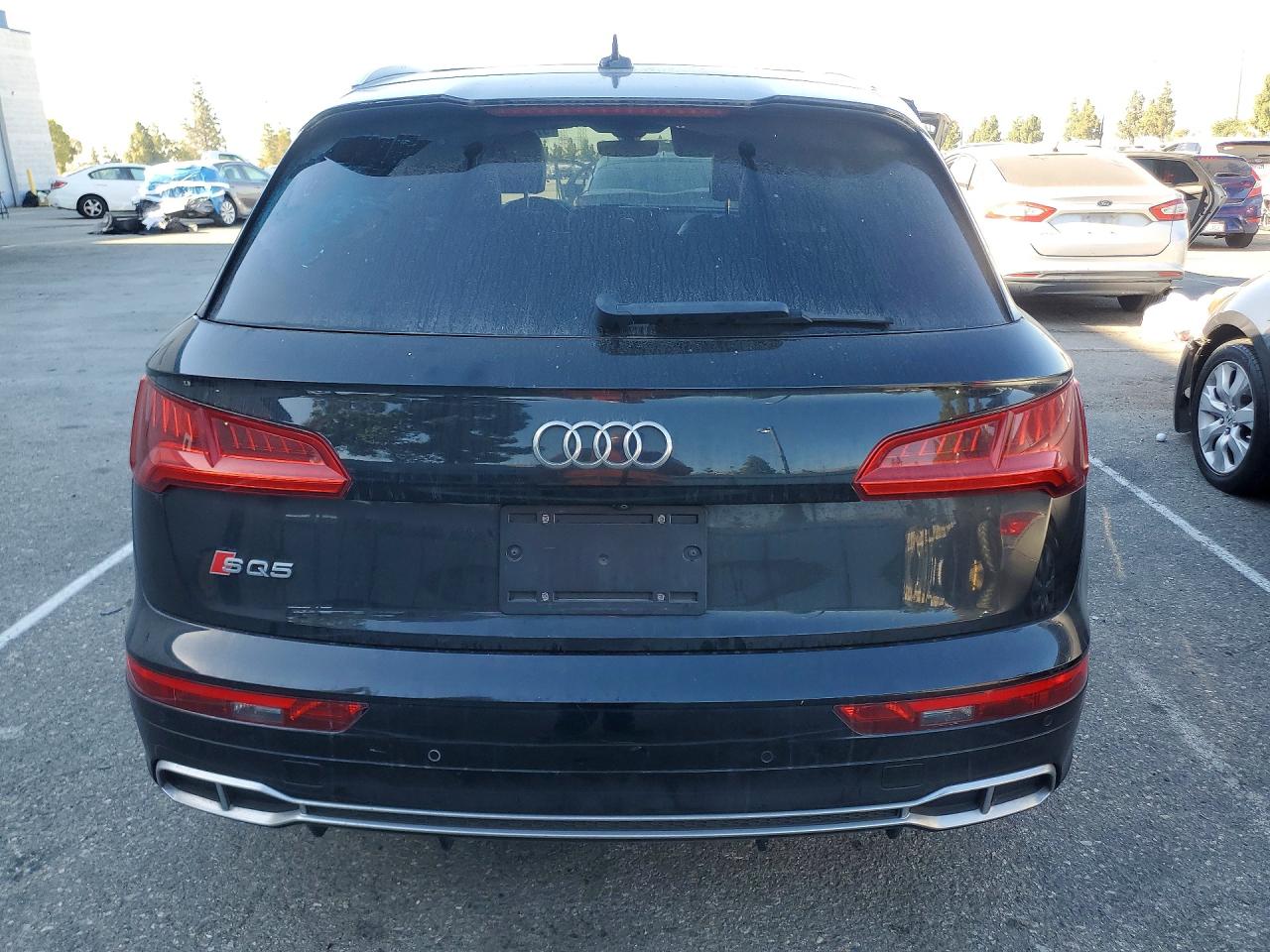 WA1A4AFY0J2001211 · 2018 AUDI SQ5 · 6/12