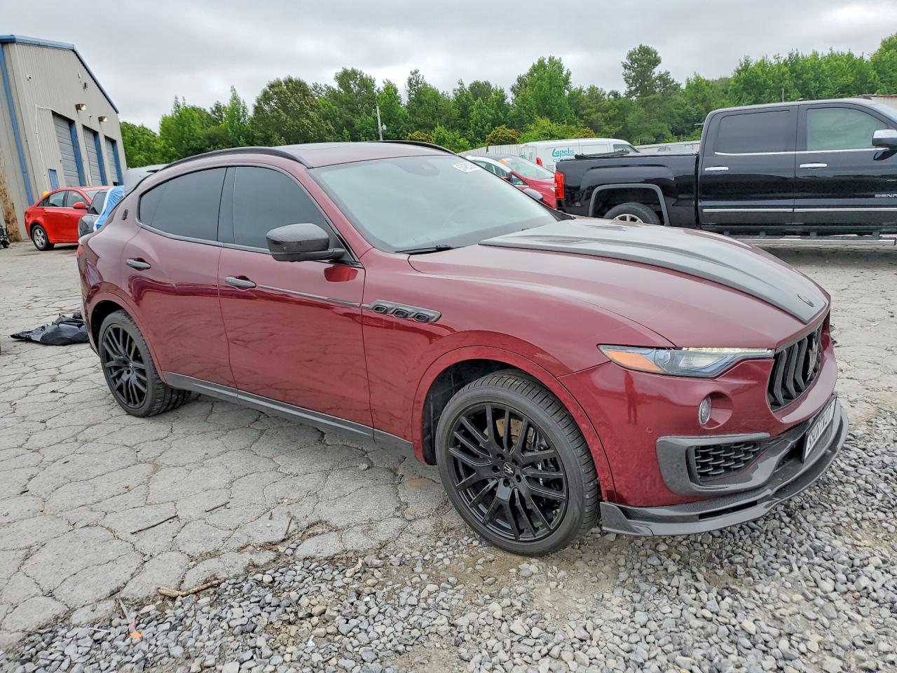 ZN661YUS2HX253596 · 2017 MASERATI LEVANTE · 4/13