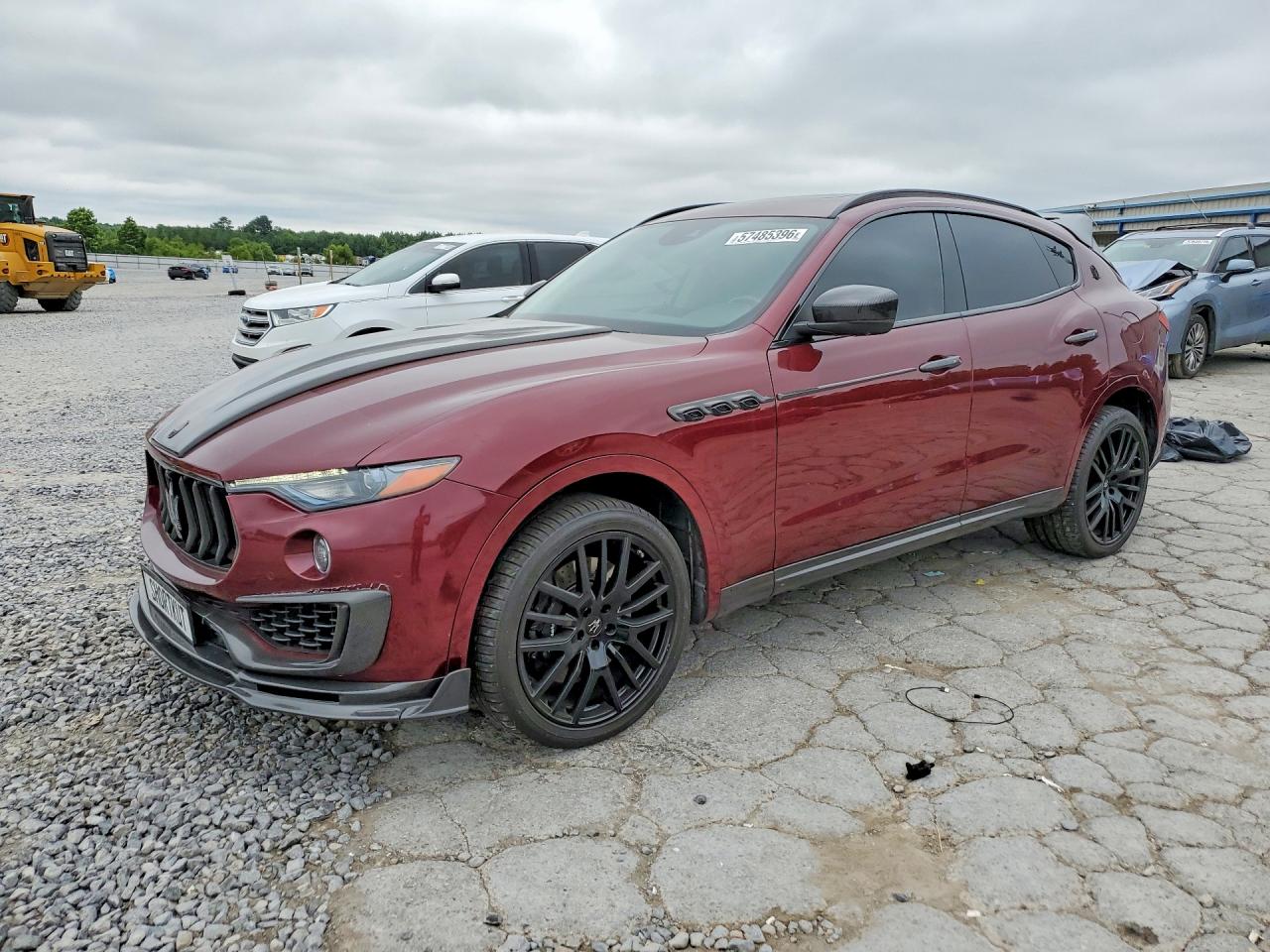 ZN661YUS2HX253596 · 2017 MASERATI LEVANTE