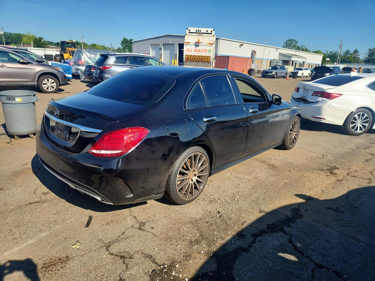 55SWF6EB5GU116021 · 2016 MERCEDES-BENZ C · 3/12