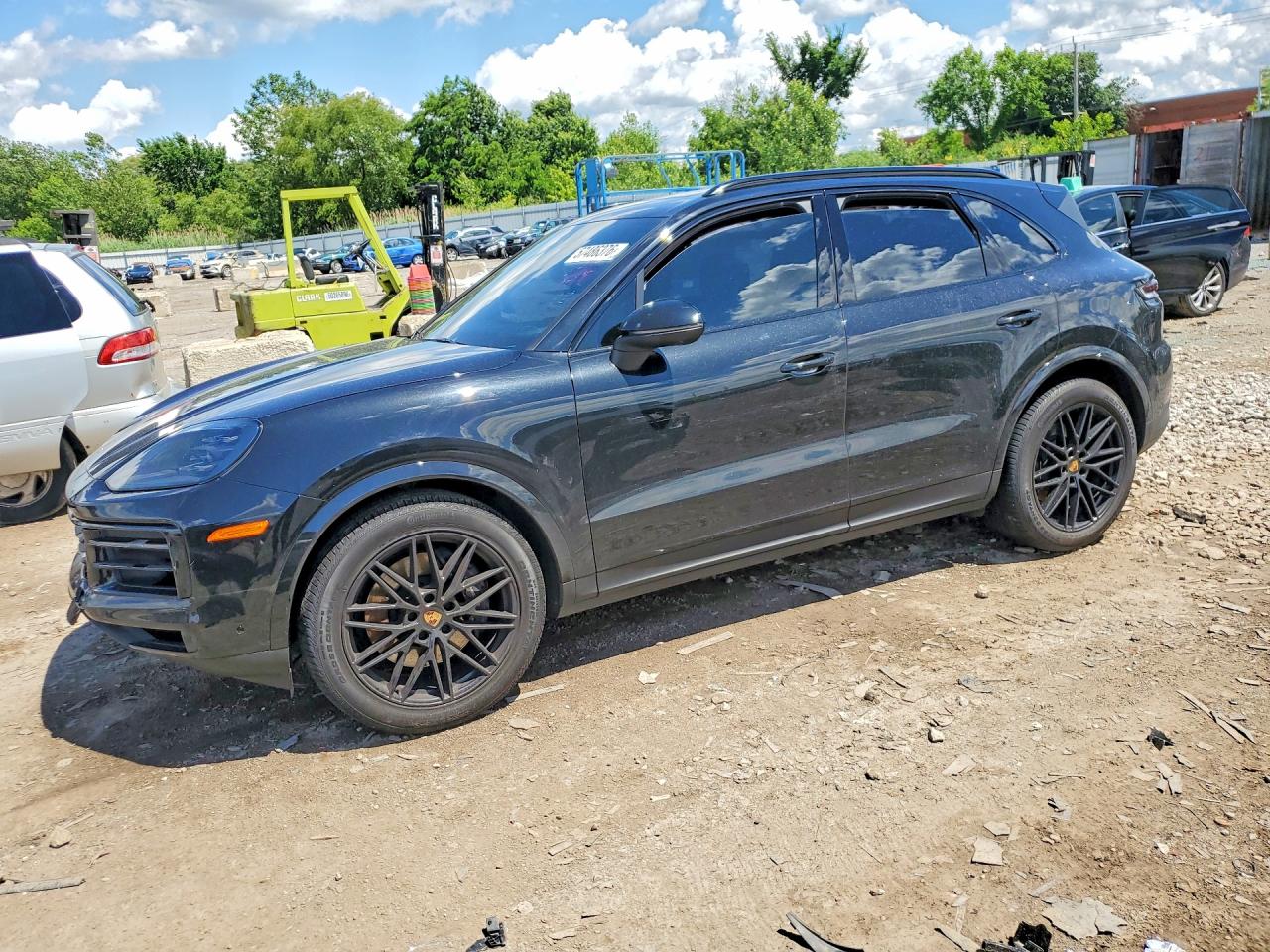 WP1AA2AY6RDA05256 · 2024 PORSCHE CAYENNE
