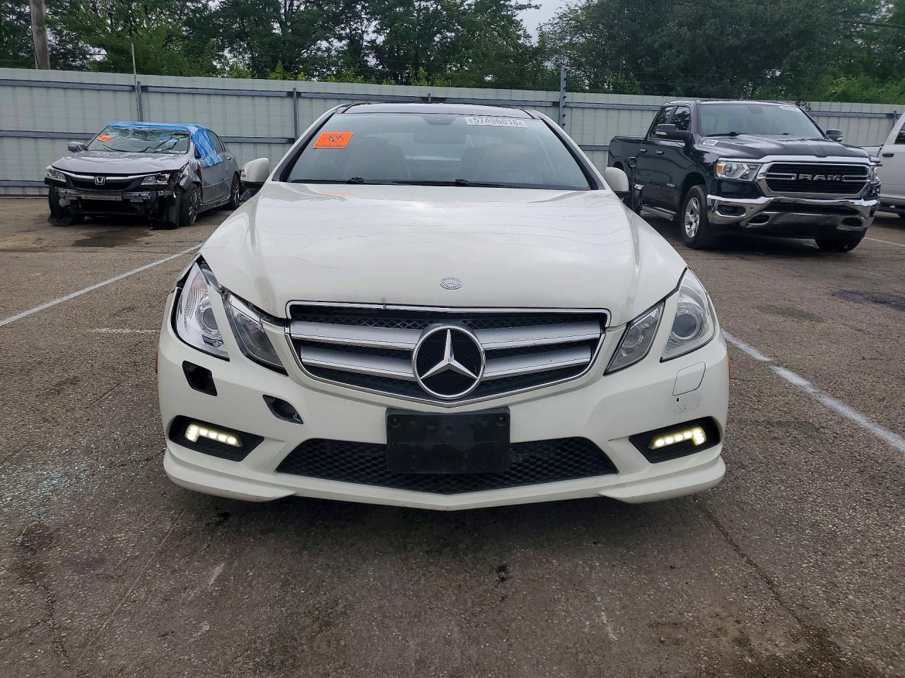 WDDKJ7CB9BF076754 · 2011 MERCEDES-BENZ E · 5/12