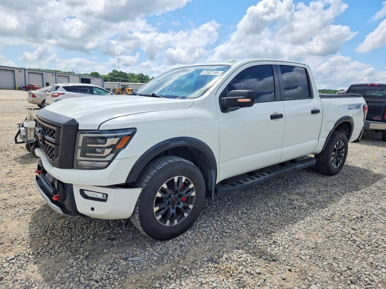 1N6AA1ED4LN511508 · 2020 NISSAN TITAN