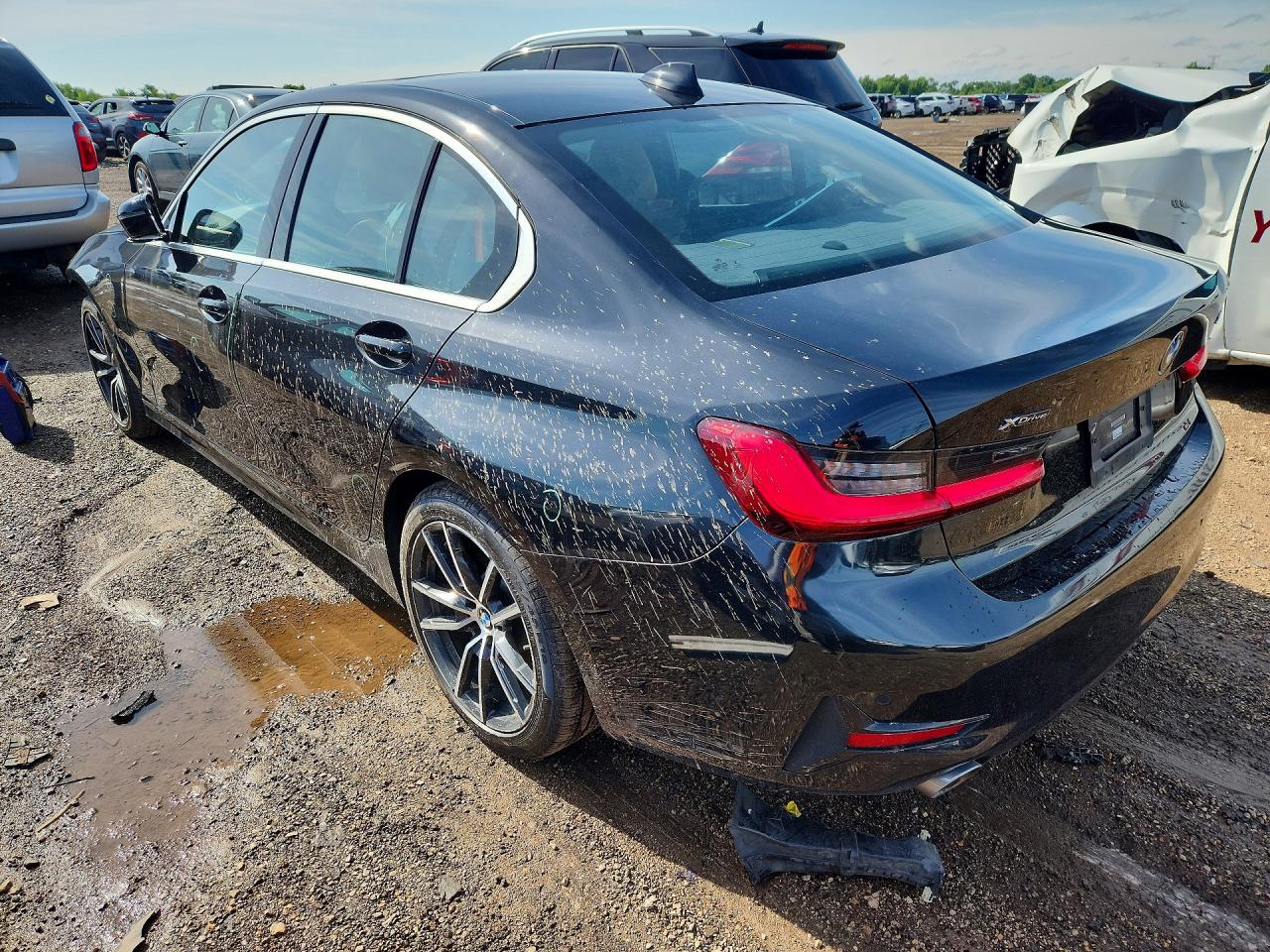 WBA5R7C58KAJ80625 · 2019 BMW 330XI · 2/13