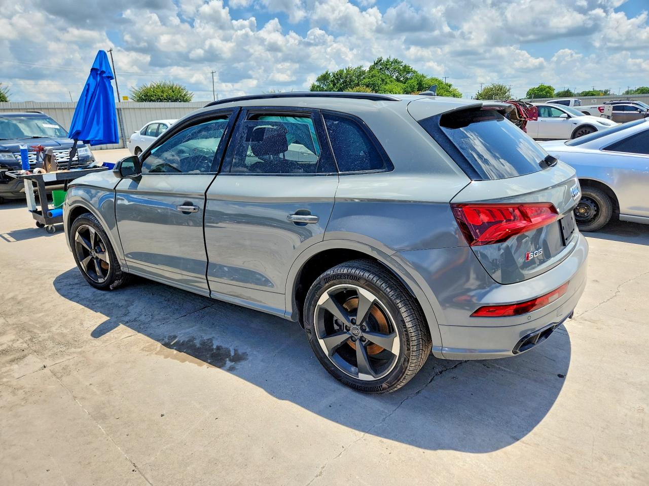 WA1B4AFY4K2101138 · 2019 AUDI SQ5 · 2/13