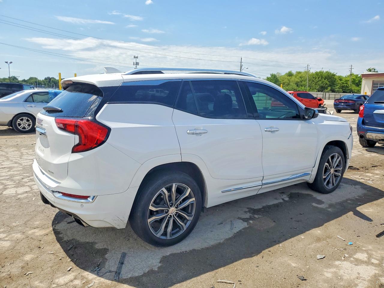 3GKALXEX1JL237244 · 2018 GMC TERRAIN · 3/13