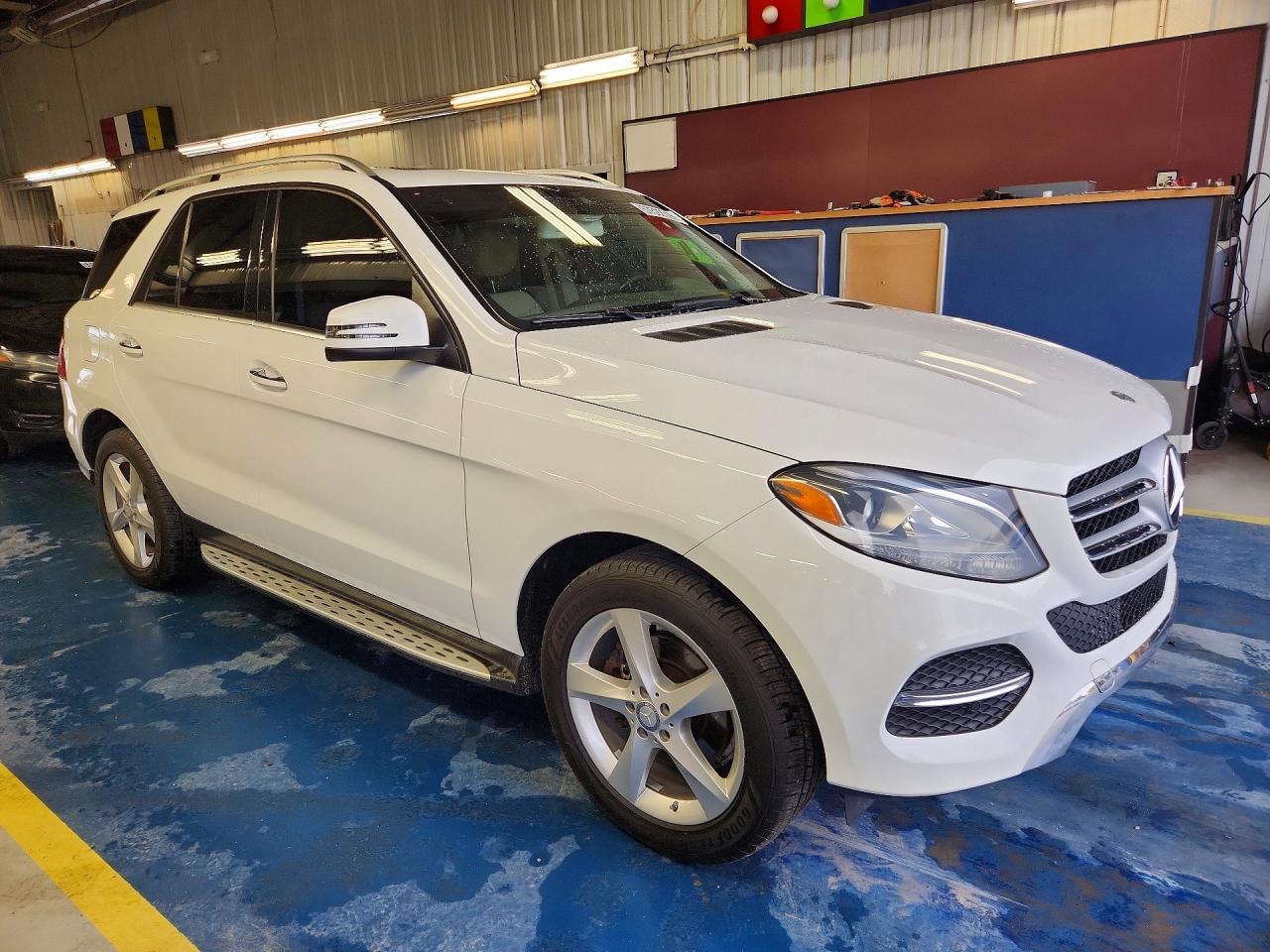 4JGDA5HB6HA901375 · 2017 MERCEDES-BENZ GLE · 4/13