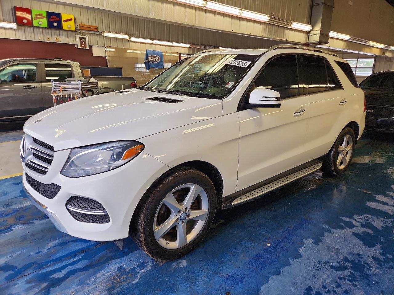 4JGDA5HB6HA901375 · 2017 MERCEDES-BENZ GLE