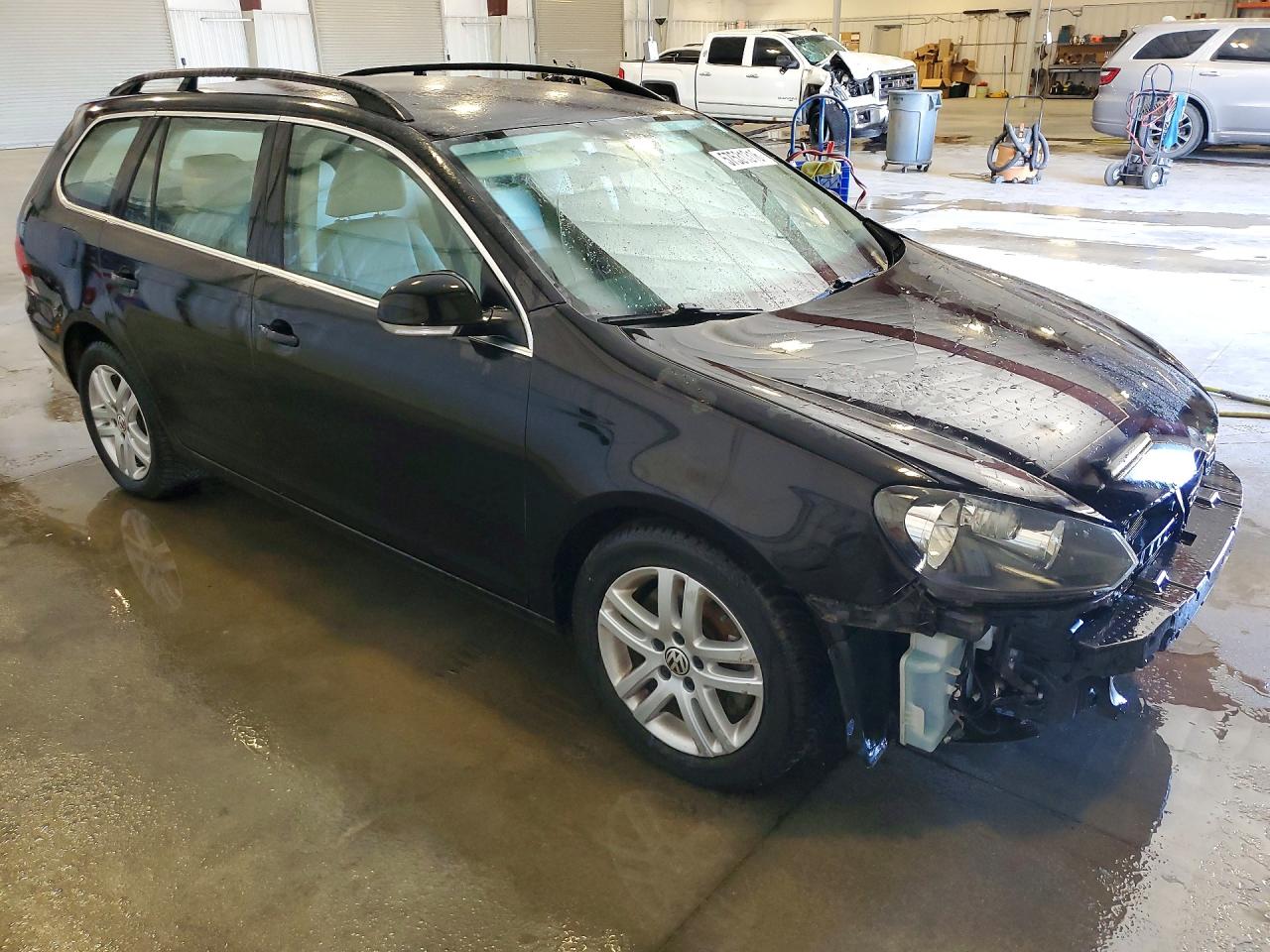 3VWPL7AJ5EM619443 · 2014 VOLKSWAGEN JETTA · 4/14