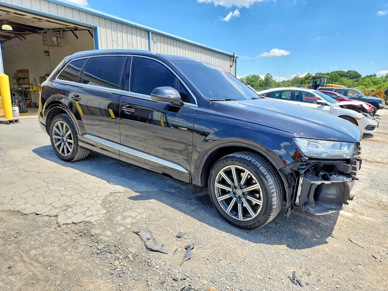 WA1LAAF70HD016881 · 2017 AUDI Q7 · 4/13