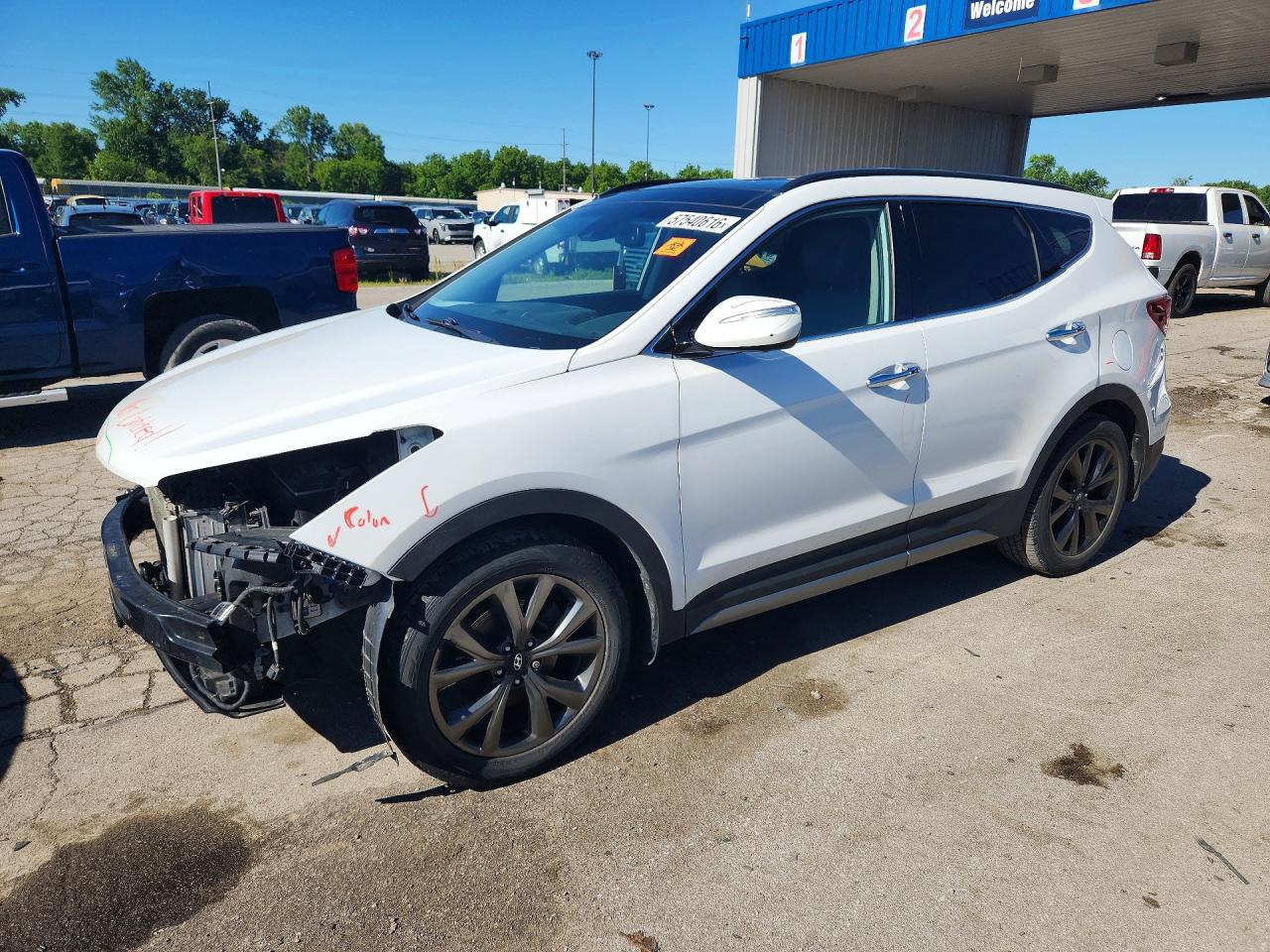 5XYZWDLA3JG565825 · 2018 HYUNDAI SANTA FE SPORT
