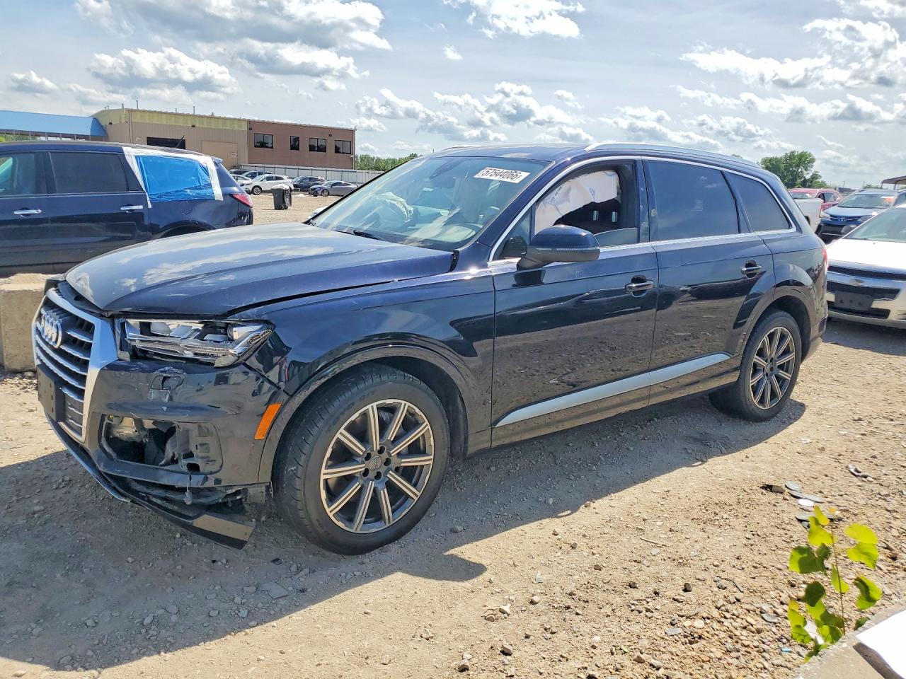 WA1LAAF7XJD005621 · 2018 AUDI Q7