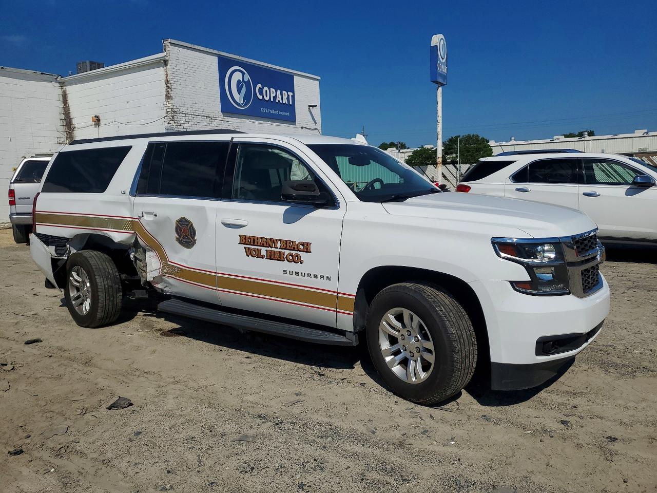 1GNSKKEC4GR386713 · 2016 CHEVROLET SUBURBAN · 4/13