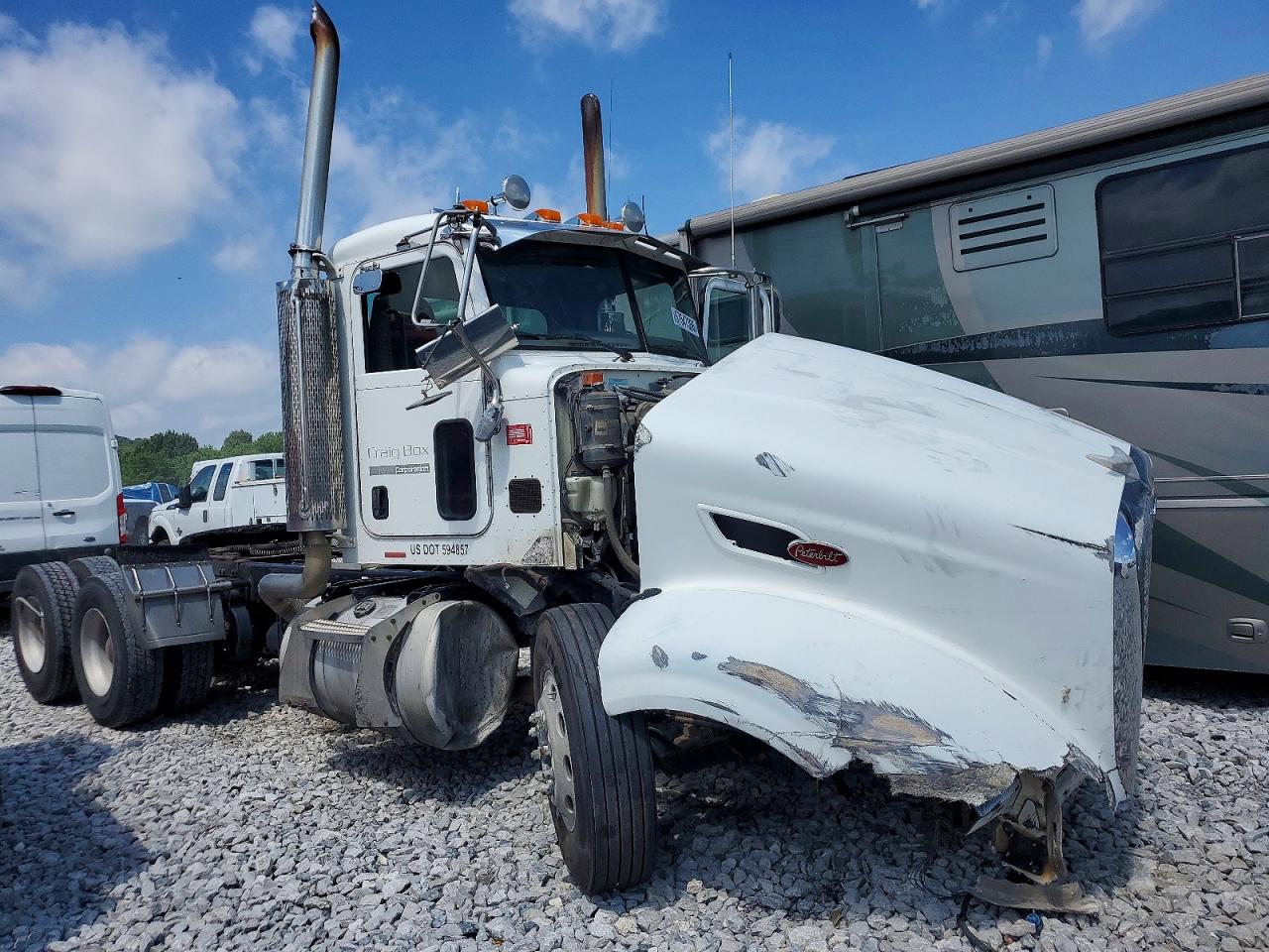2006 PETERBILT 386