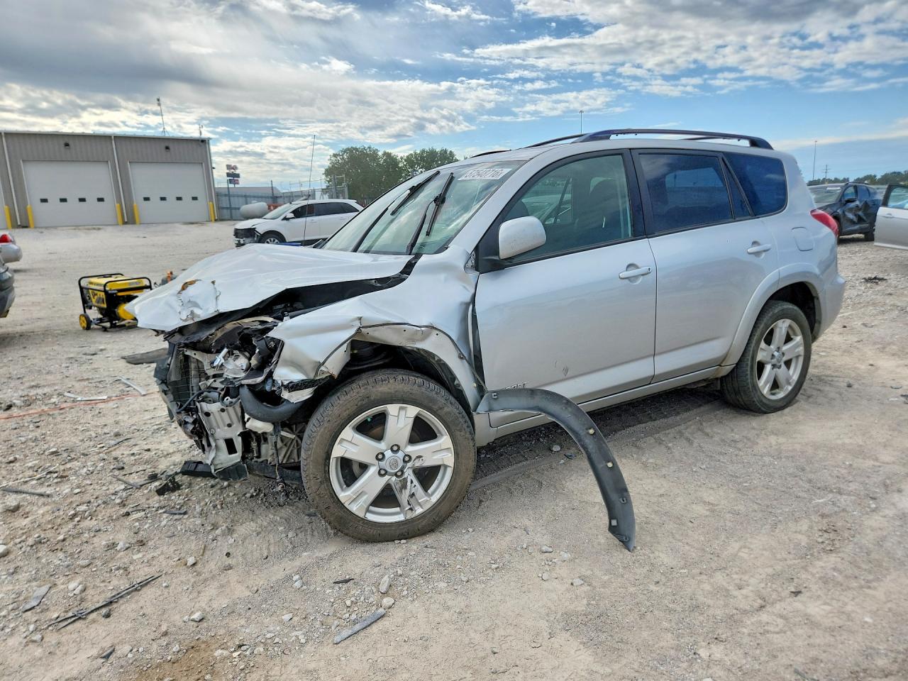 JTMBD32V566000329 · 2006 TOYOTA RAV4