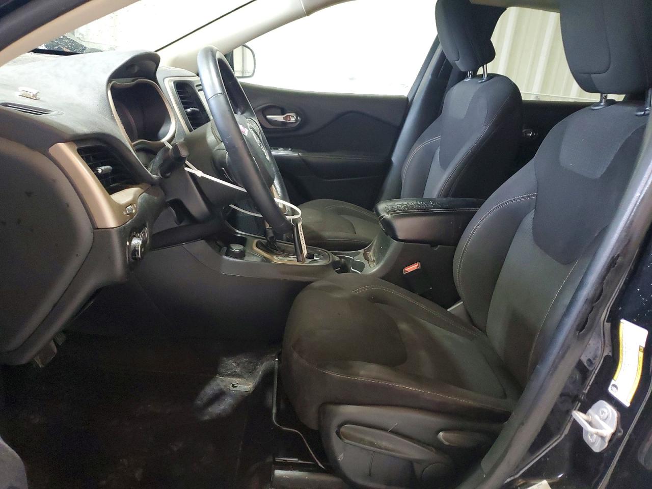 1C4PJMCS2HW531788 · 2017 JEEP CHEROKEE · 7/13
