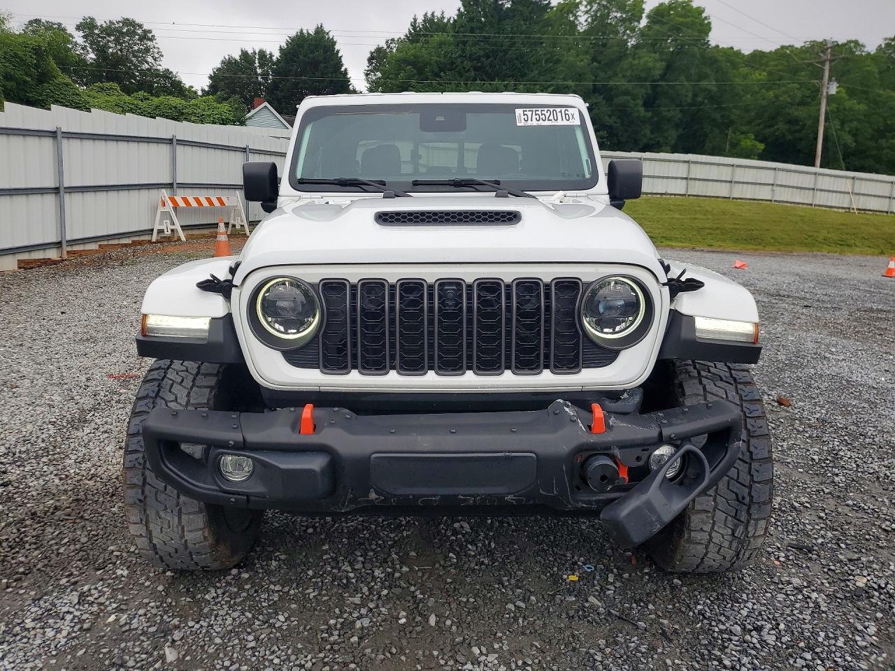 2024 JEEP GLADIATOR · 5/13