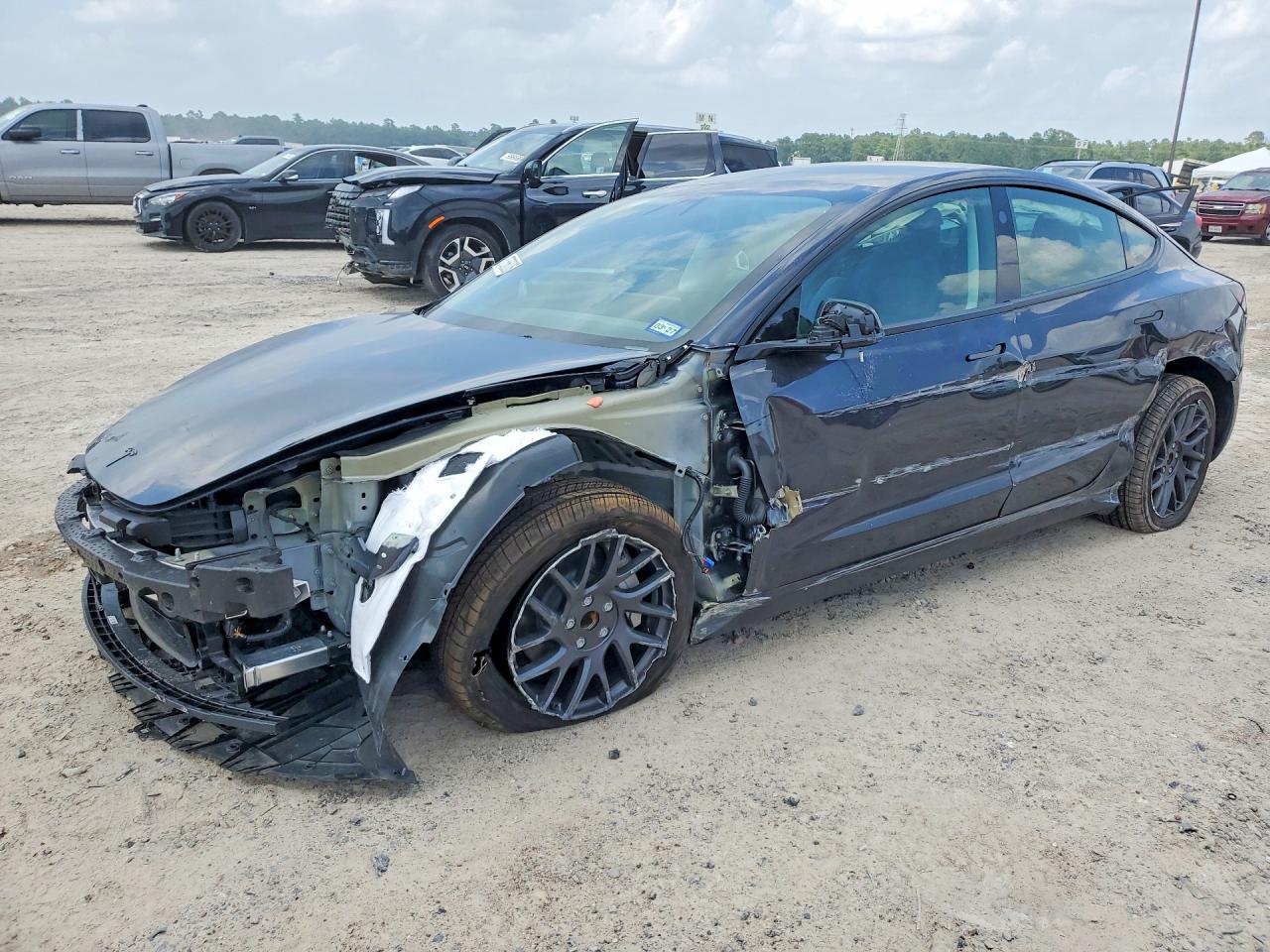 5YJ3E1EA5TF160564 · 2026 TESLA MODEL 3