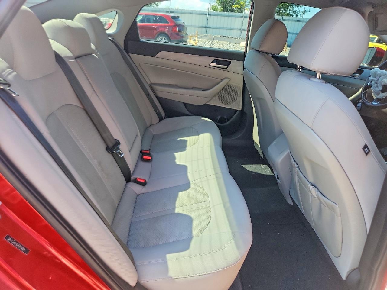 5NPE34AF8JH667698 · 2018 HYUNDAI SONATA · 10/12