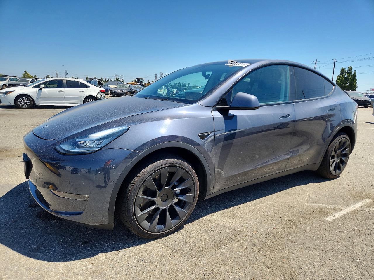 5YJYGDEFXLF004761 · 2020 TESLA MODEL Y