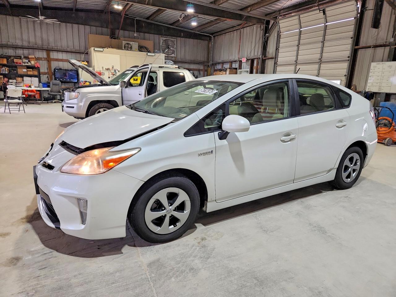 2013 TOYOTA PRIUS