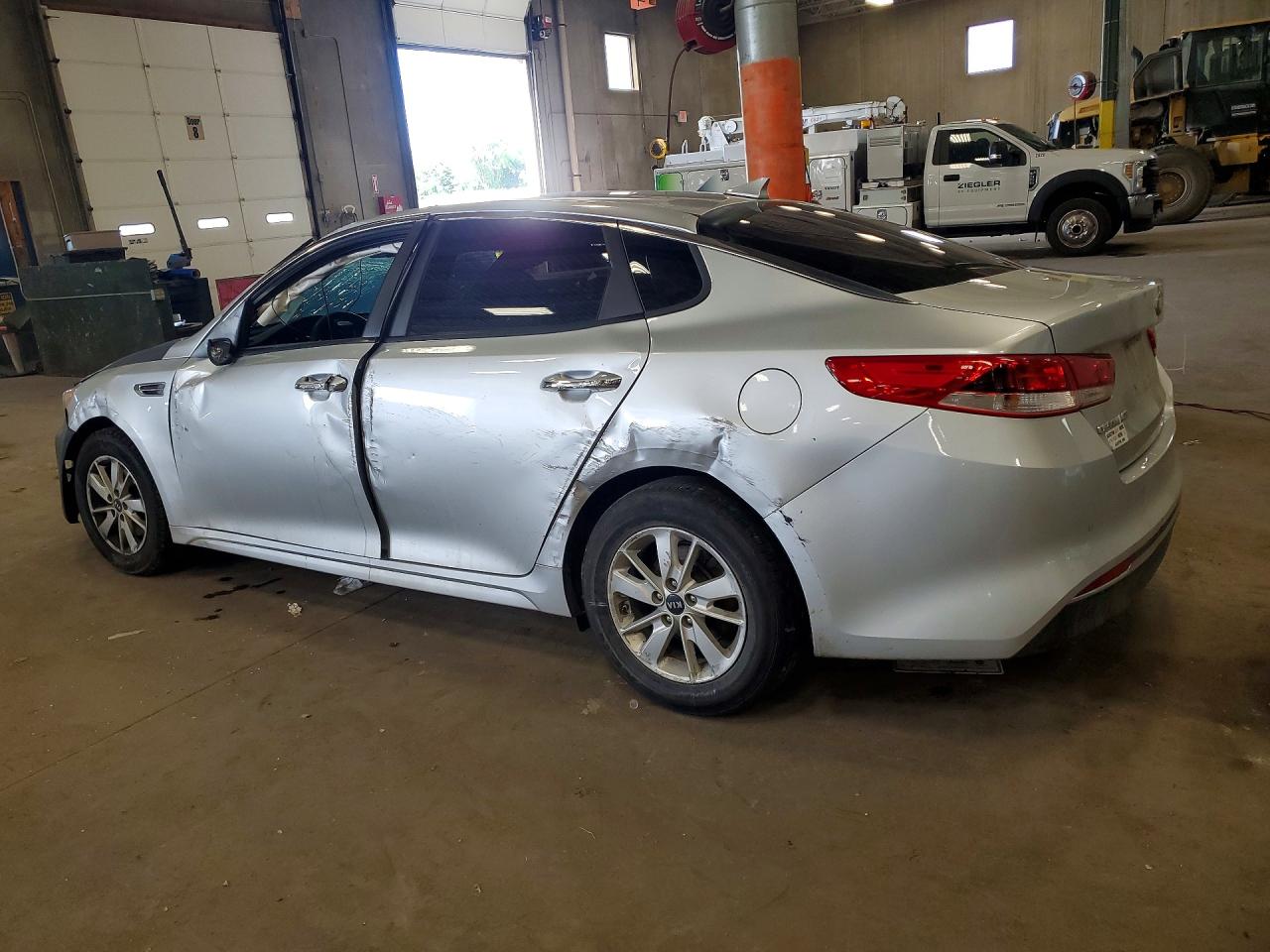 5XXGT4L32JG248446 · 2018 KIA OPTIMA · 2/12