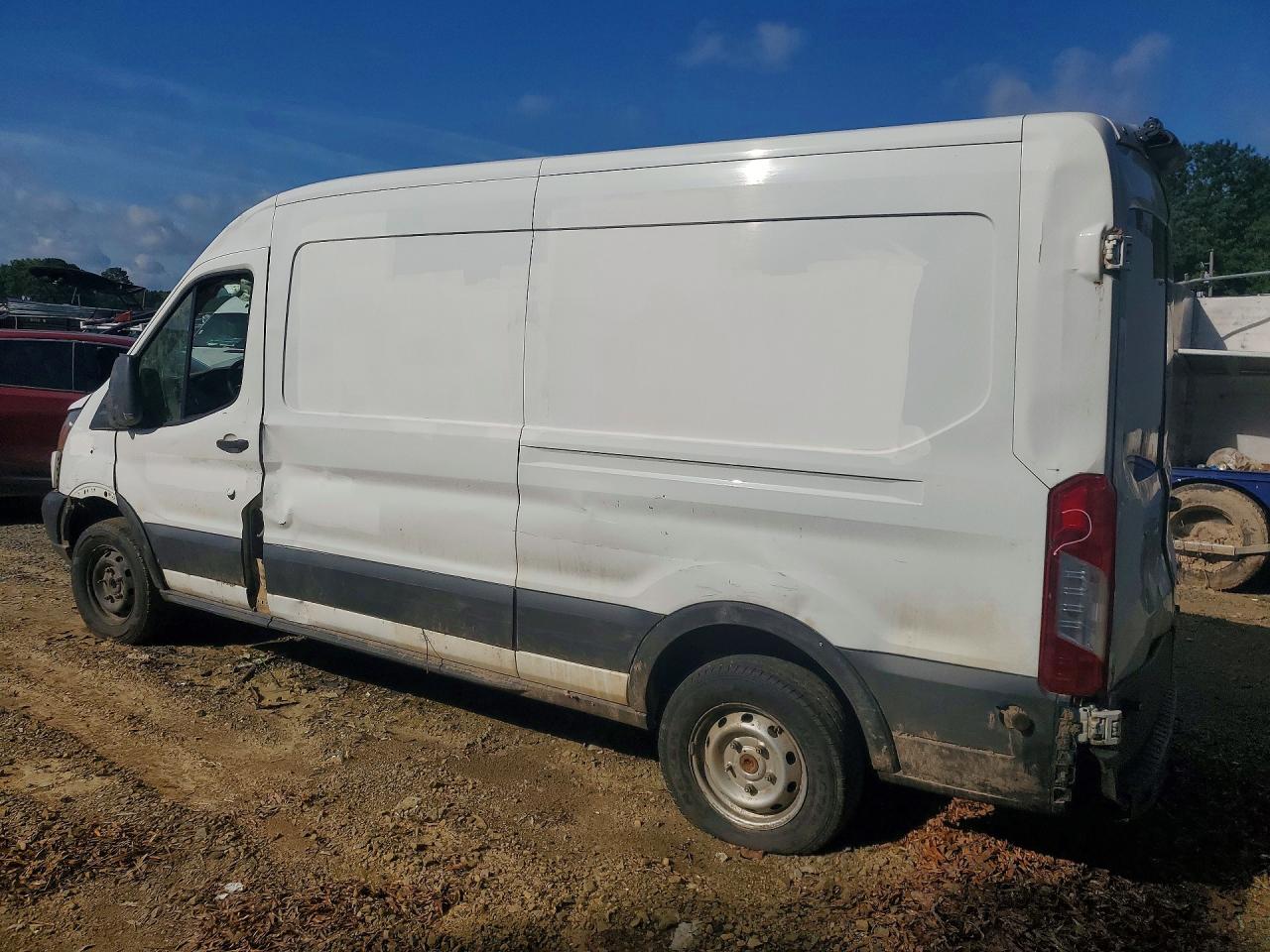1FTYE2CM8JKA71919 · 2018 FORD TRANSIT · 2/13