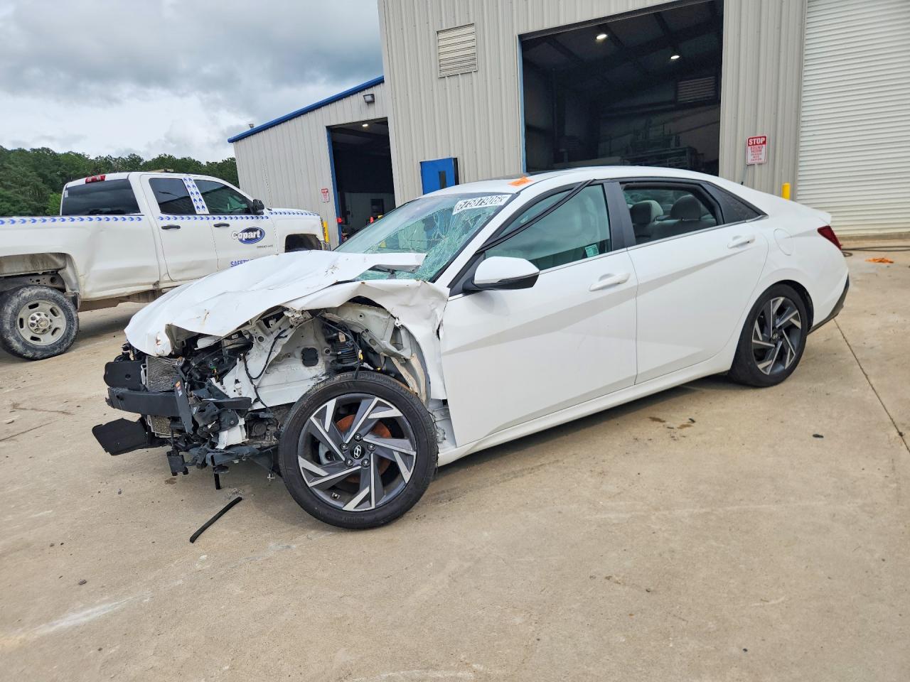 KMHLP4DG4SU892204 · 2025 HYUNDAI ELANTRA