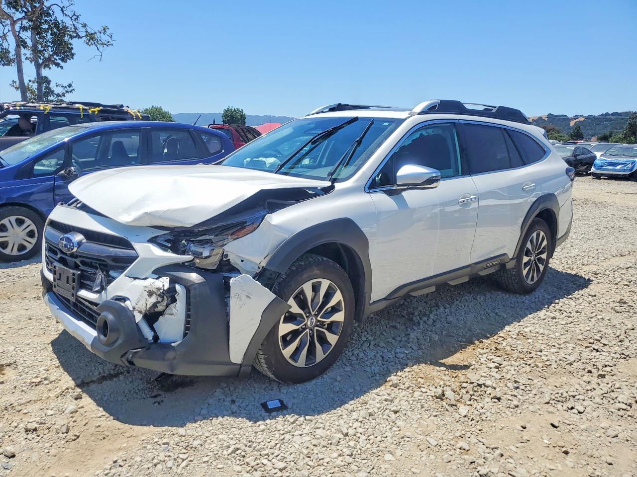 4S4BTAPC5S3203758 · 2025 SUBARU OUTBACK