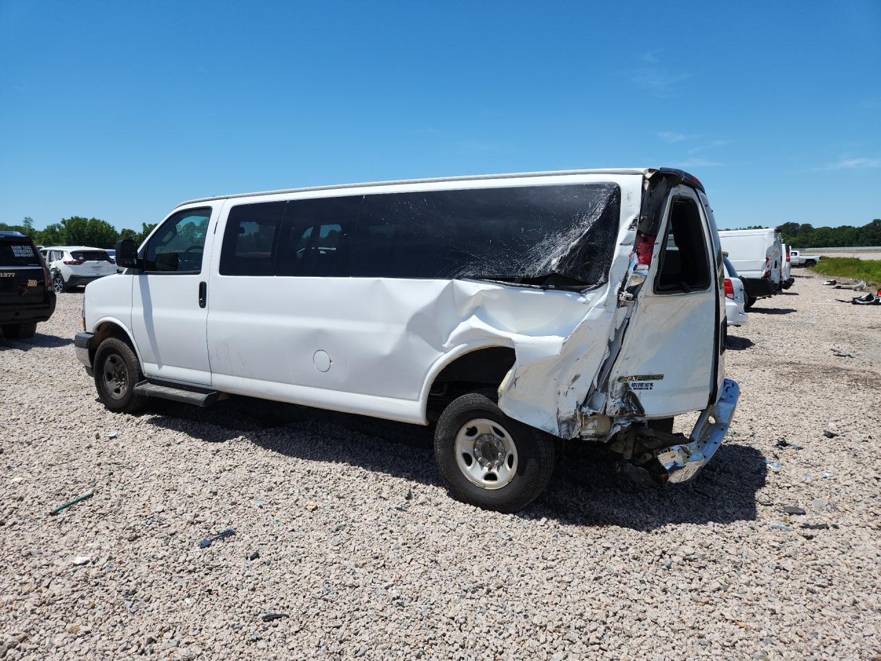 1GAZGPFG1L1181665 · 2020 CHEVROLET EXPRESS G3500 · 2/13