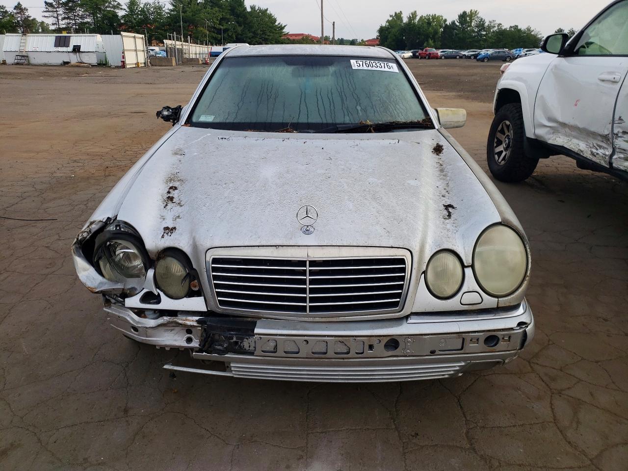 WDBJF82H7XX014630 · 1999 MERCEDES-BENZ E · 5/13