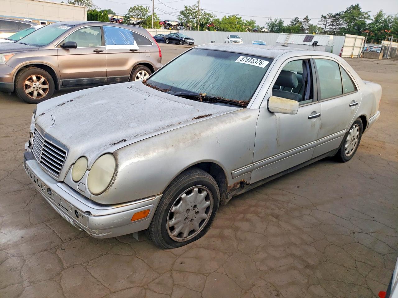 WDBJF82H7XX014630 · 1999 MERCEDES-BENZ E