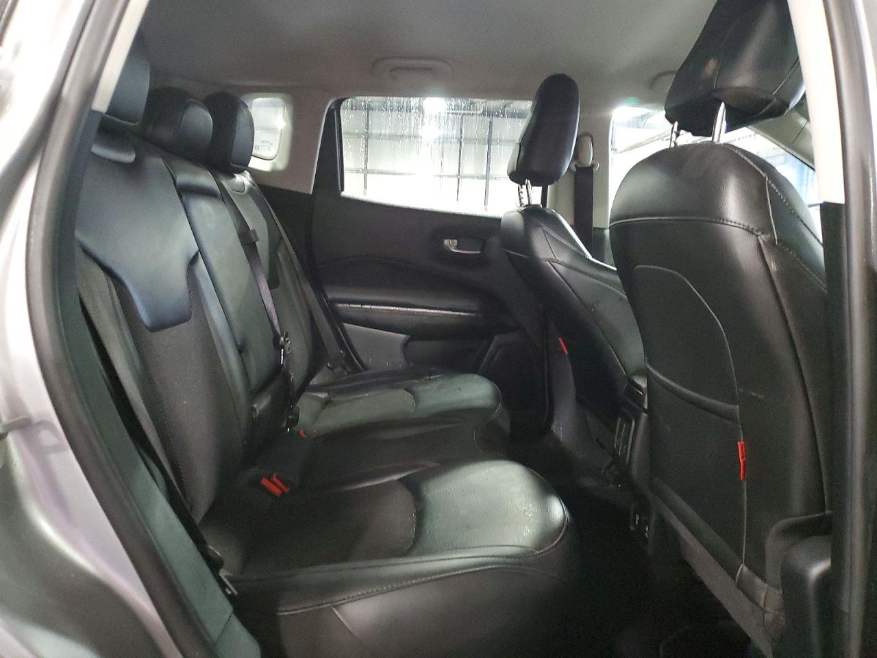 3C4NJDDB8MT590687 · 2021 JEEP COMPASS · 11/13