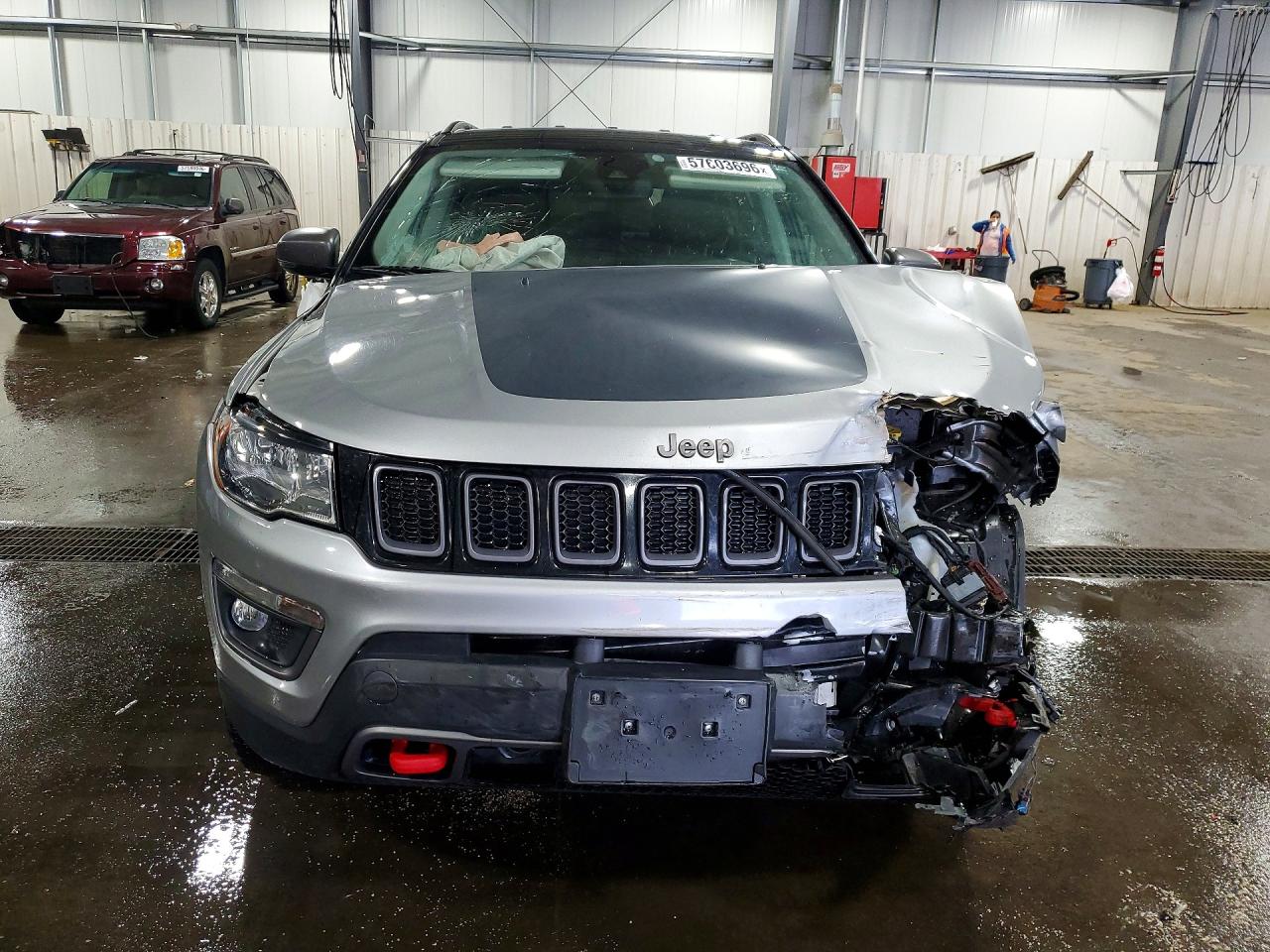 3C4NJDDB8MT590687 · 2021 JEEP COMPASS · 5/13