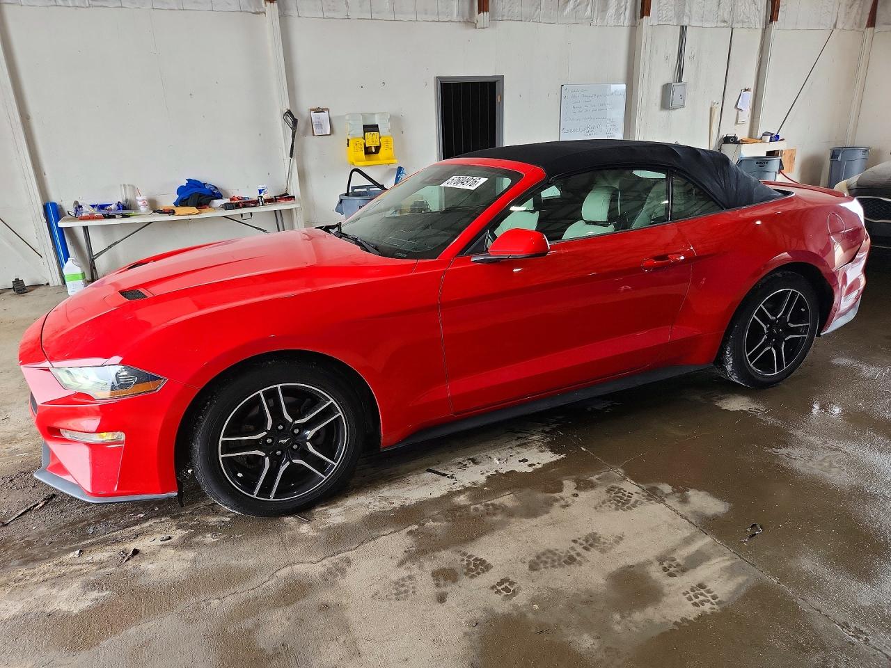 1FATP8UH9N5102856 · 2022 FORD MUSTANG