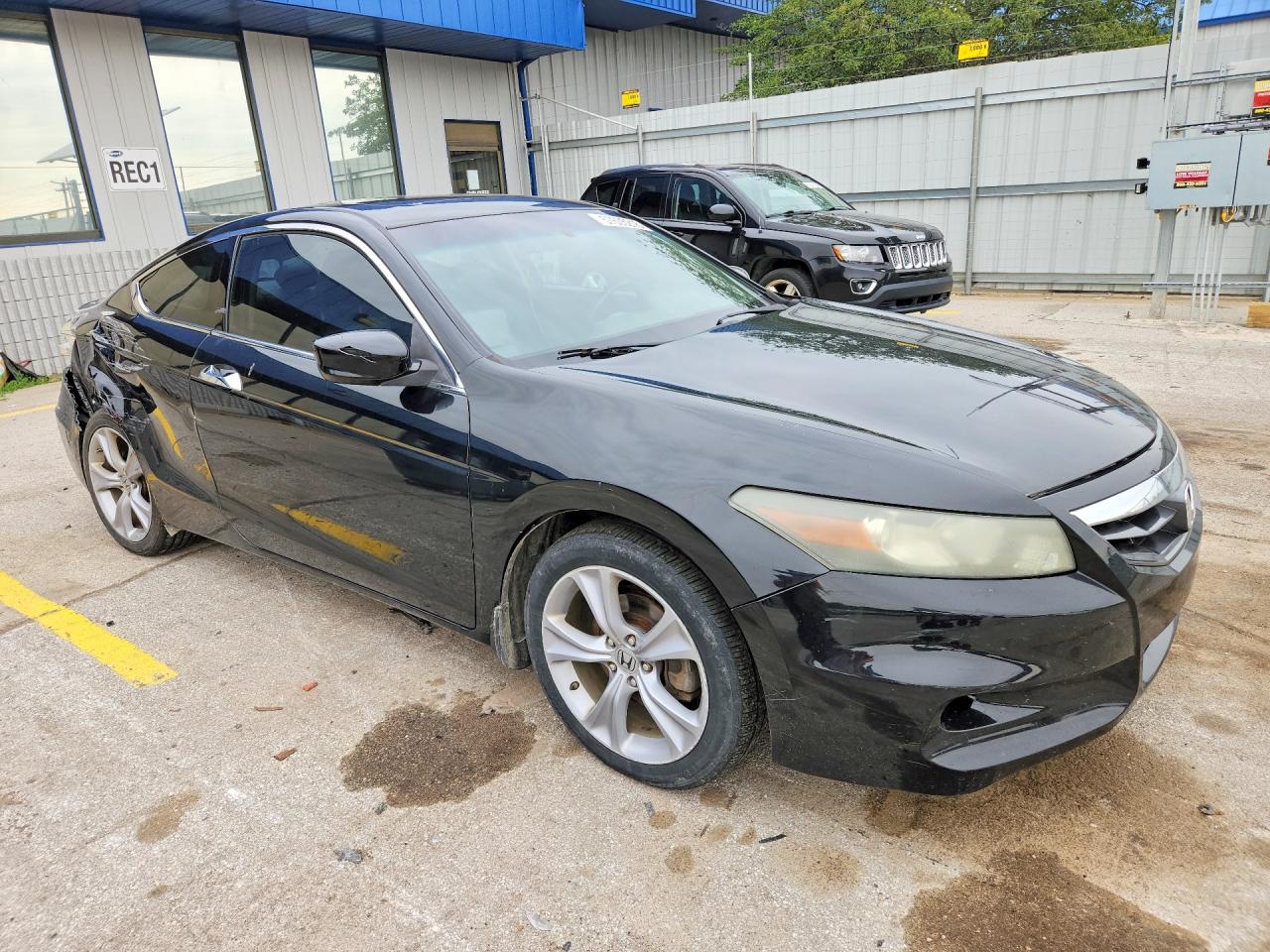 1HGCS2B82BA005236 · 2011 HONDA ACCORD · 4/12