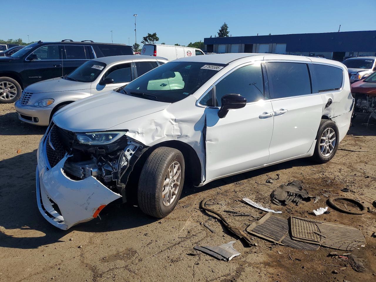 2C4RC1BG7SR531770 · 2025 CHRYSLER PACIFICA